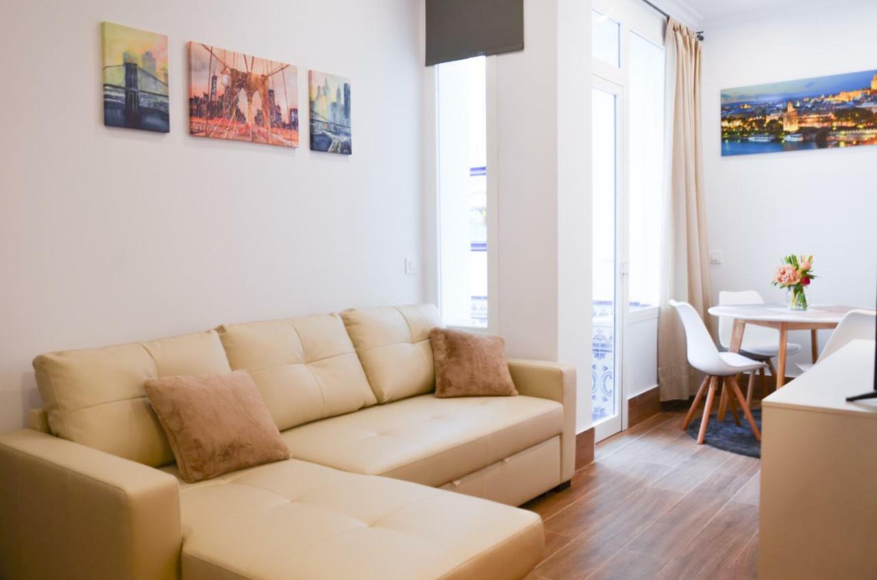 Apartamento San Jacinto III Siviglia Esterno foto